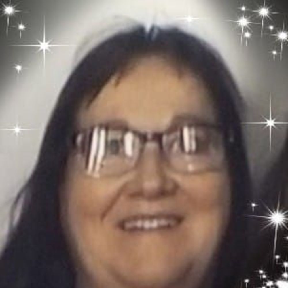 Meet your Posher, Leeann